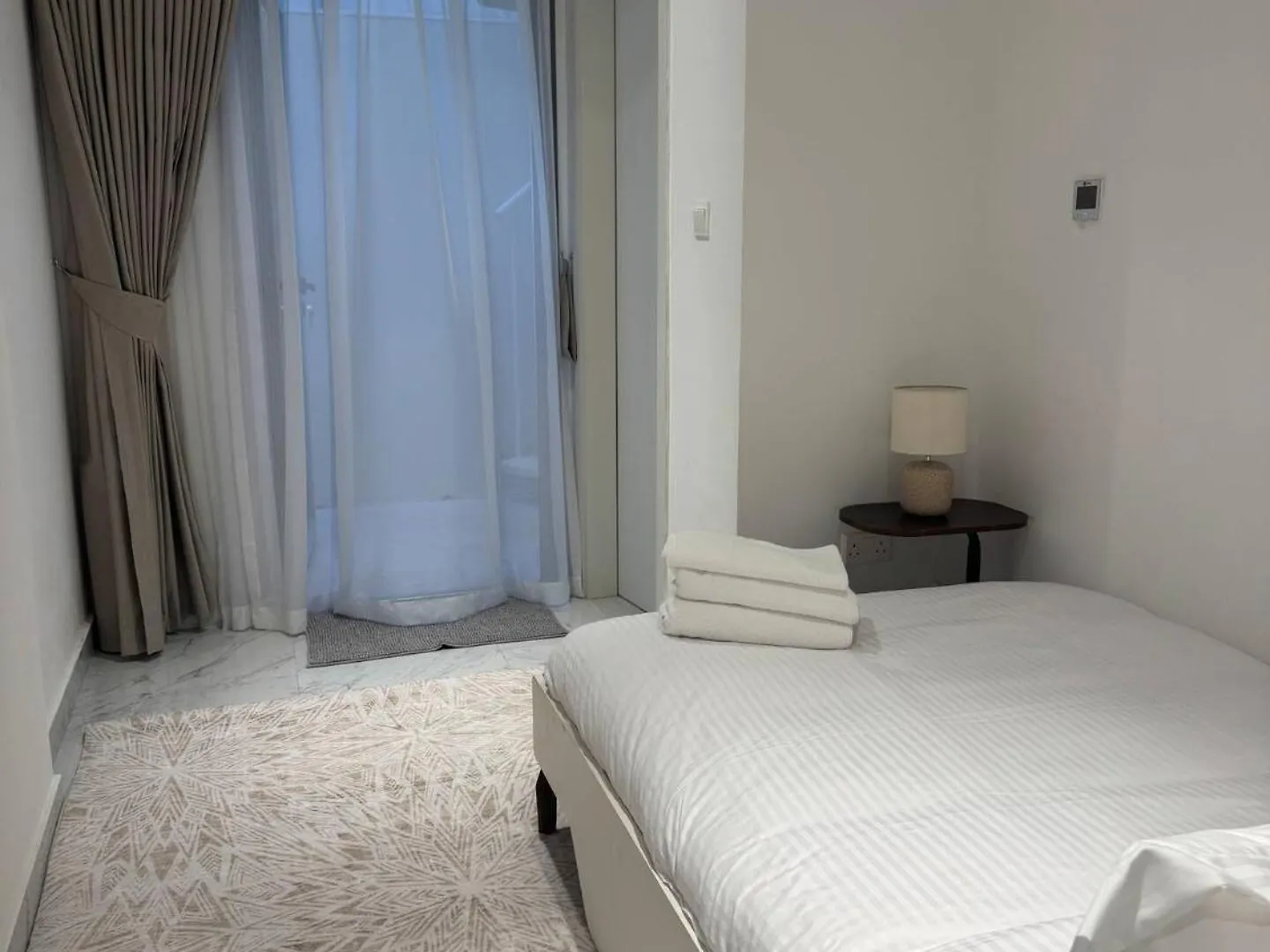 Apartment Unique 2Bd Jacuzzi & Sunbed